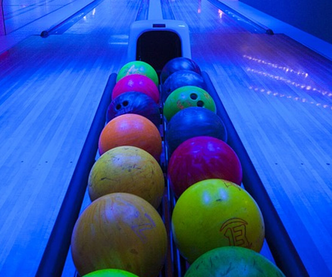 Synthetic Bowling Lane Manufacturer